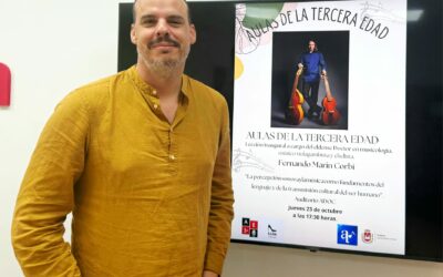 Las Aulas de la Tercera Edad de Elda inauguran el curso 2025-2026 con una lección sobre música y transmisión cultural