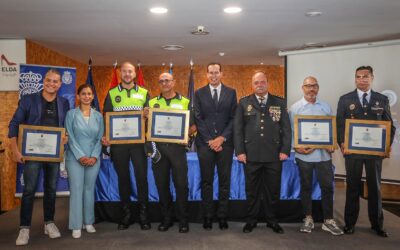 La Policía Nacional celebra en Elda el Día de los Santos Ángeles Custodios con la entrega de condecoraciones a varios agentes