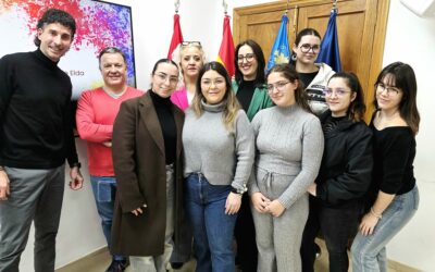 El Teatro Castelar acogerá el 6 de marzo la I Gala ‘Elda Drag Art’ organizada por las alumnas del ciclo de Caracterización del IES La Torreta