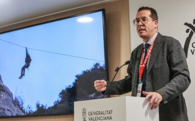 Elda promociona en Fitur su apuesta por el turismo activo y la gastronomía con la presentación de la ampliación de las Vías Ferratas de Bolón y de las jornadas ‘Sabor a Elda’