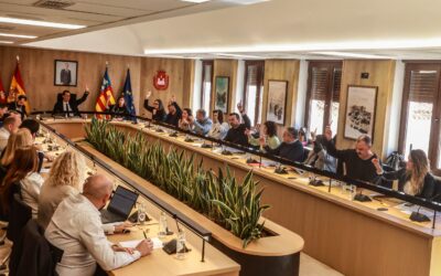 Elda aprueba una moción para exigir a la Generalitat el refuerzo urgente de los recursos humanos y materiales que garanticen el cumplimiento de la Ley de Dependencia