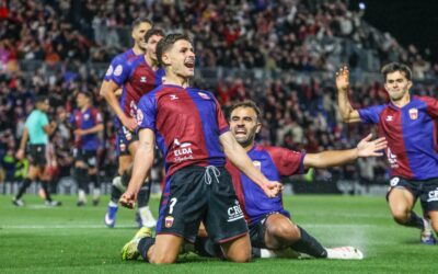 Elda celebrará mañana el ascenso del Deportivo Eldense a Segunda División con una fiesta que congregará a cientos de aficionados en la Plaza del Ayuntamiento