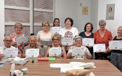 Los talleres del curso de entrenamiento cognitivo dirigido a  mayores finalizan con la participación activa de treinta personas